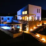 Apartamento Kalyva By The Sea *
