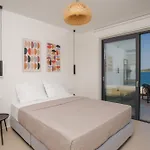 Apartamento Kalyva By The Sea *