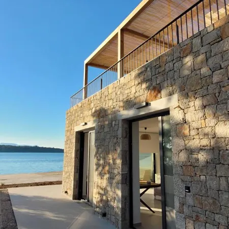 Apartment Kalyva By The Sea *