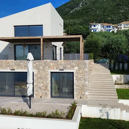 Apartment Kalyva By The Sea *