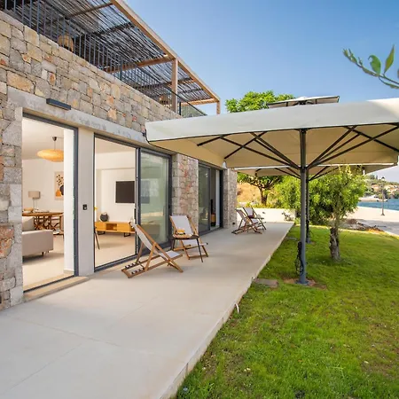 Kalyva By The Sea Nydri (Lefkada)