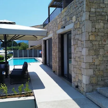 Apartment Kalyva By The Sea *
