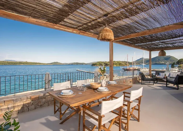 Kalyva By The Sea *