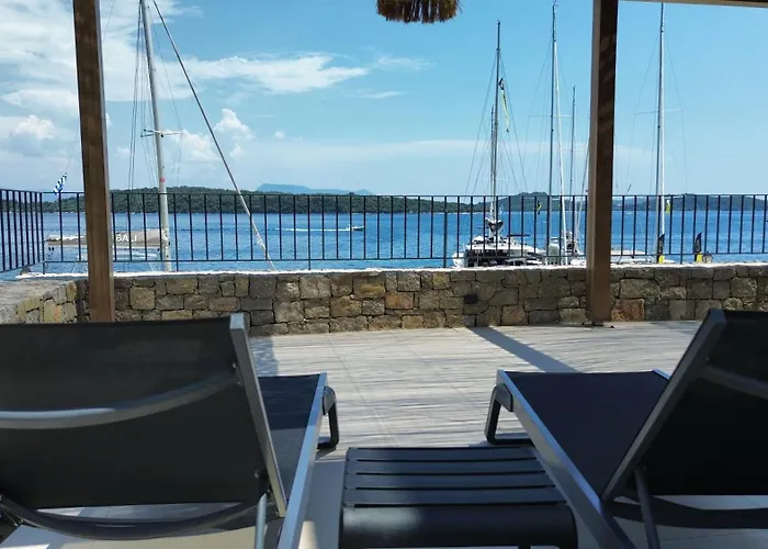 Kalyva By The Sea *