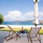 Kalyva By The Sea * Νυδρί