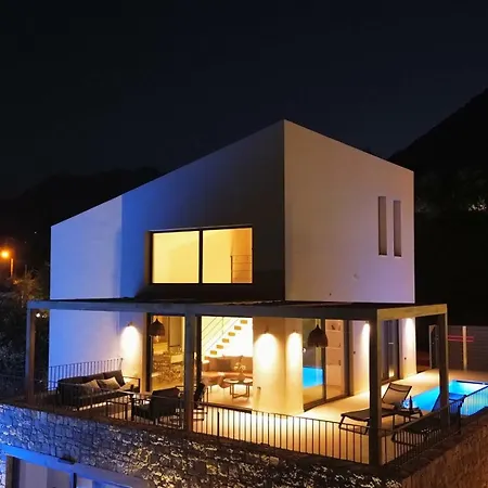 Kalyva By The Sea *